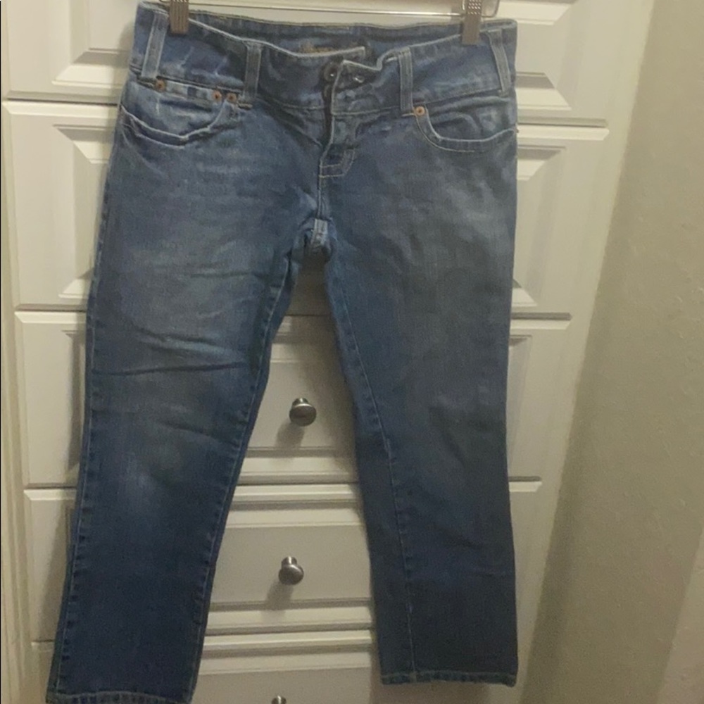 American Eagle Crop Jeans